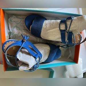 Women’s sandals, blue suede, tassels tie at ankles, rope bottoms, heel, , sz 8.5